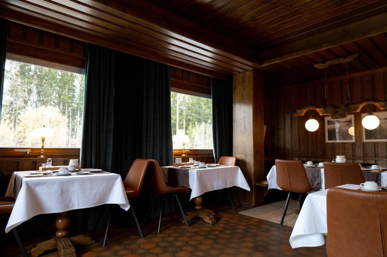 Hotel Zum See, Titisee エクステリア 写真
