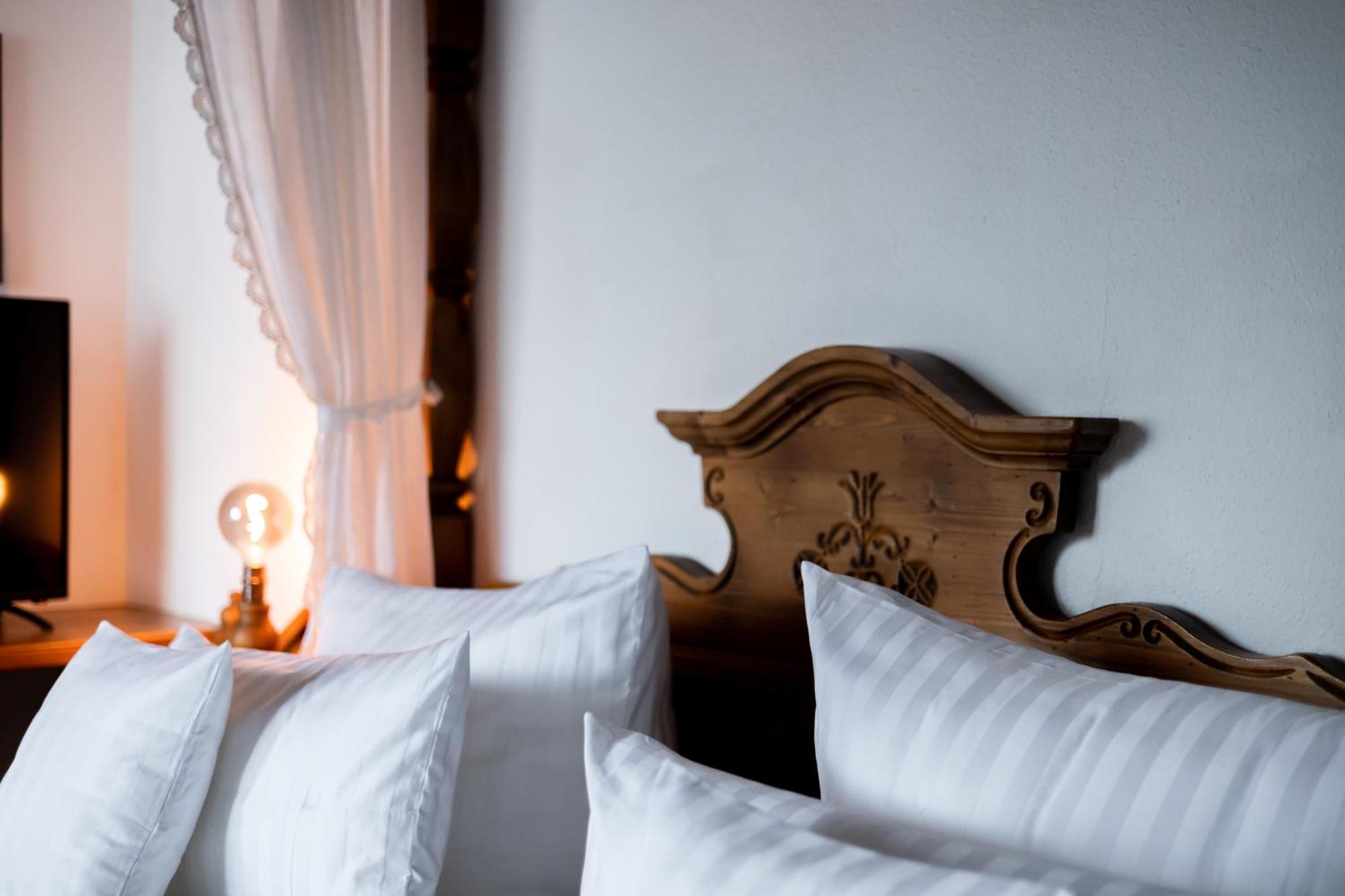 Hotel Zum See, Titisee エクステリア 写真