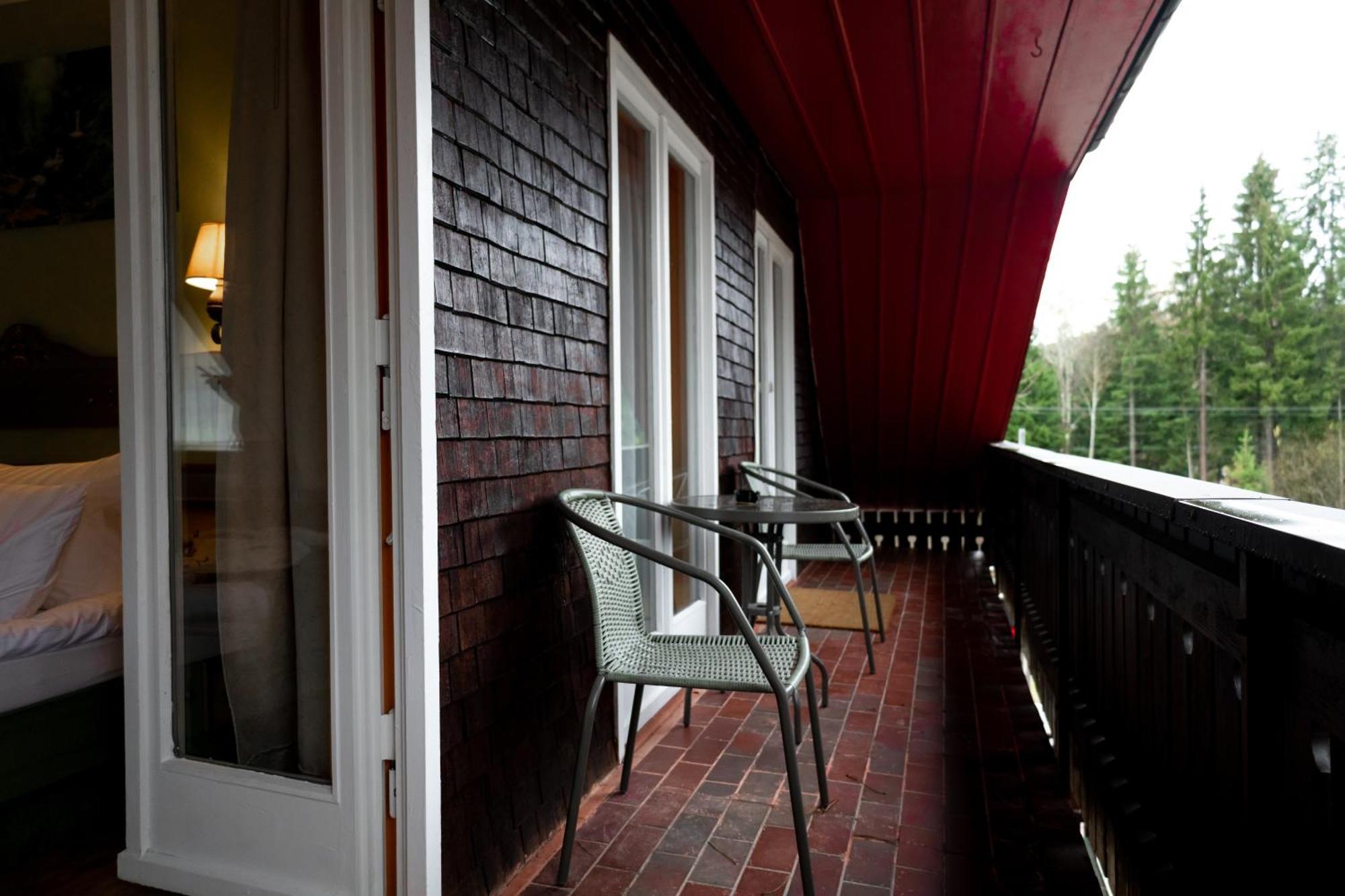 Hotel Zum See, Titisee エクステリア 写真