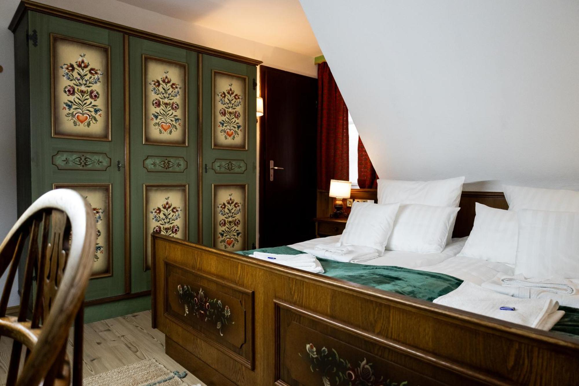 Hotel Zum See, Titisee エクステリア 写真
