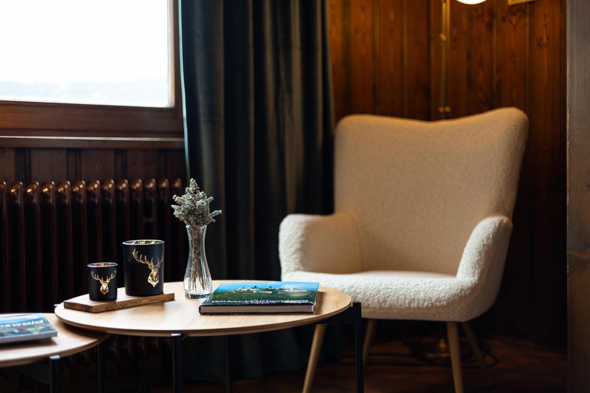Hotel Zum See, Titisee エクステリア 写真